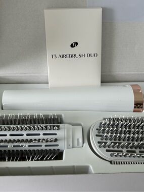 T3 Airebrush Duo Hot Air Brush in White with Rose Gold Accents